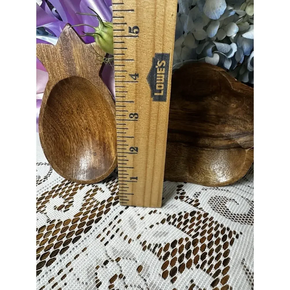 Set Of 2 Vintage Hand Carved Hawaiian Monkey Pod Wood Pineapple & Star Dishes